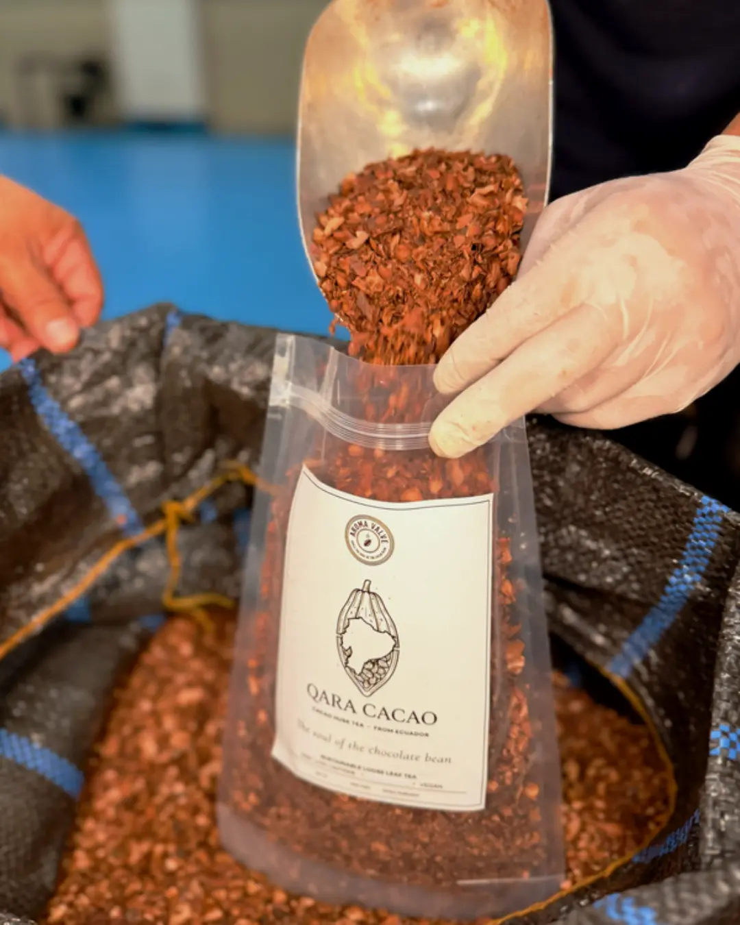 Packaging QaraCacao husk tea